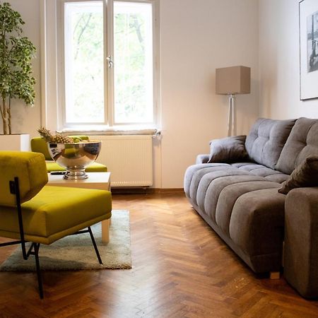 Main Street Apartment Mila , 3 Rd Floor Zagreb Eksteriør billede
